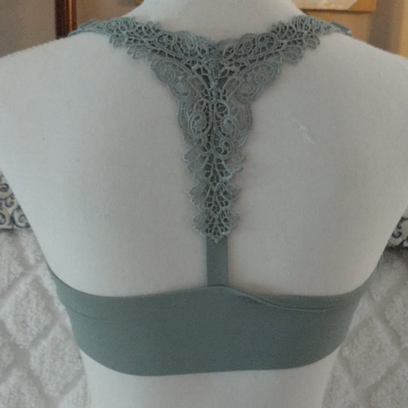 Bra - Picture 3 of 4